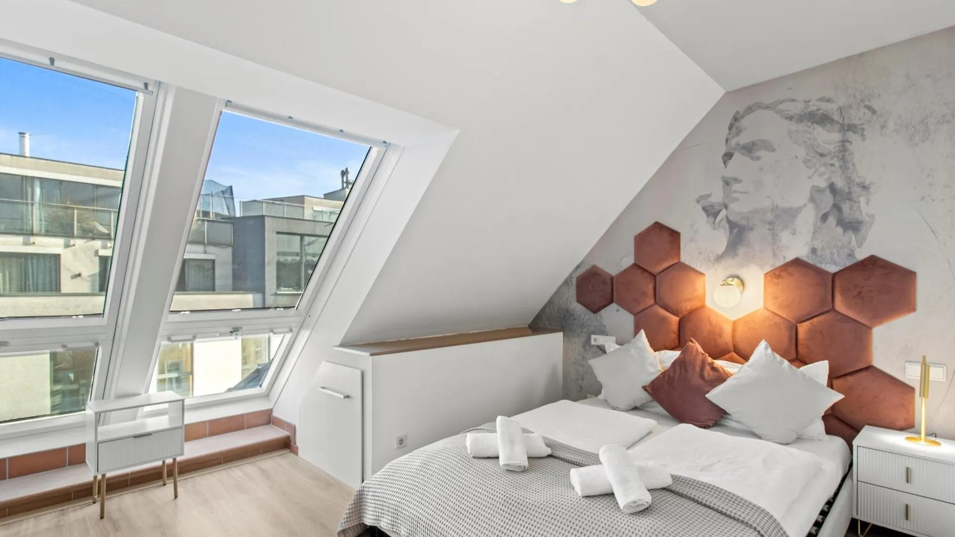 Modern City-View Stay In The Heart Of Vienna 0*,